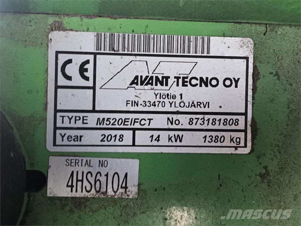 Avant M520 لوادر صغيرة