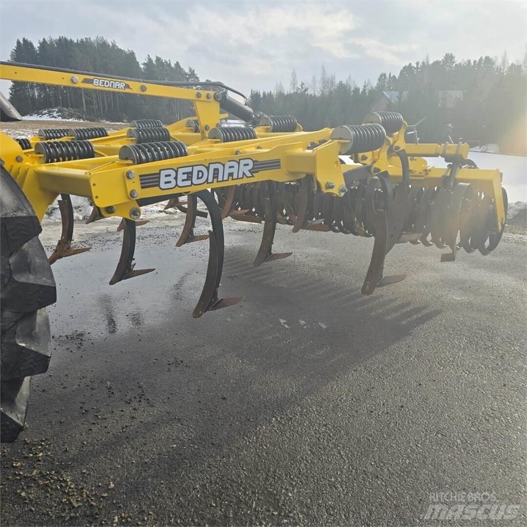 Bednar FN 3500 زراعات