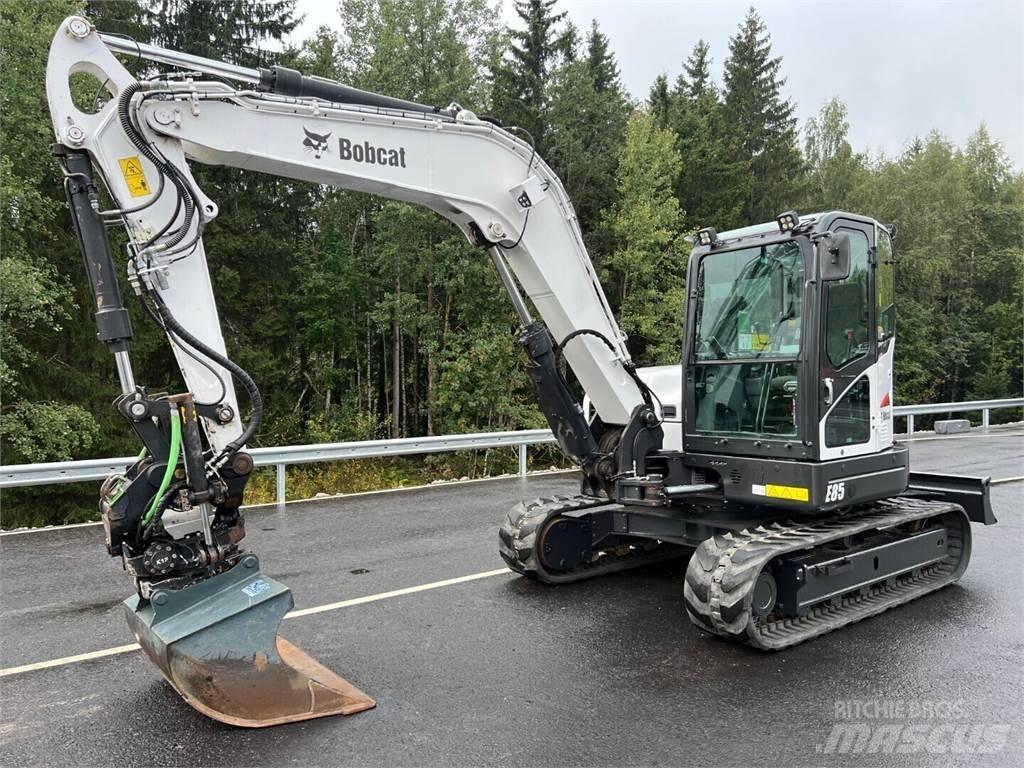 Bobcat E85 حفارات زحافة