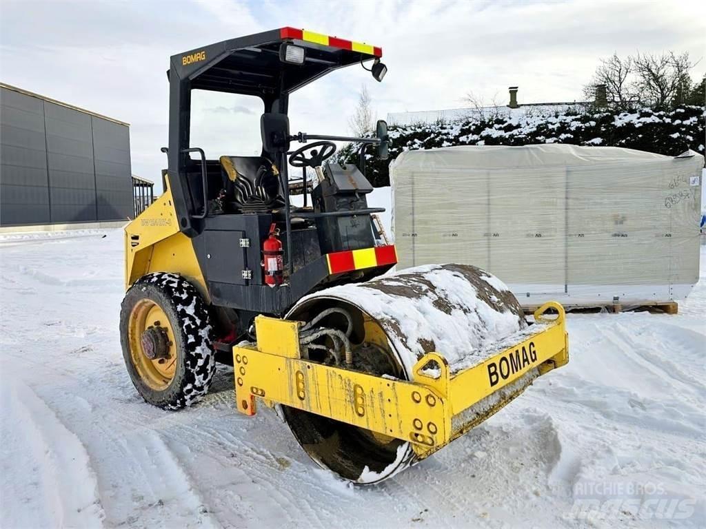 Bomag BW 124 DH-3 أخرى