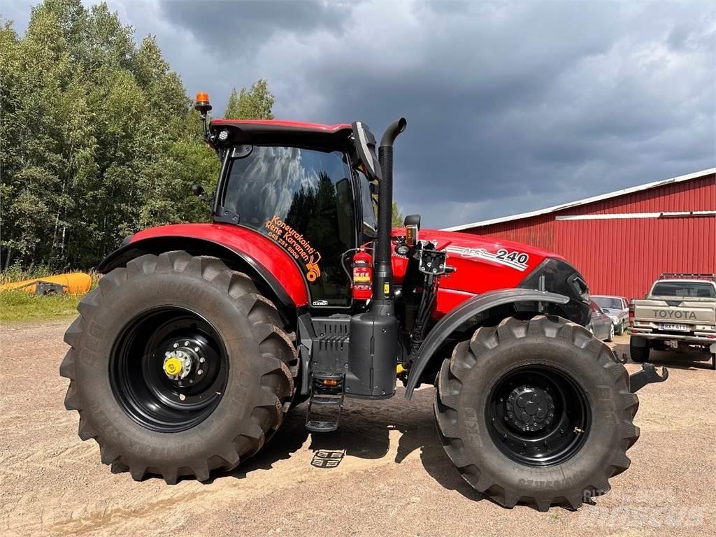 Case IH 240 الجرارات