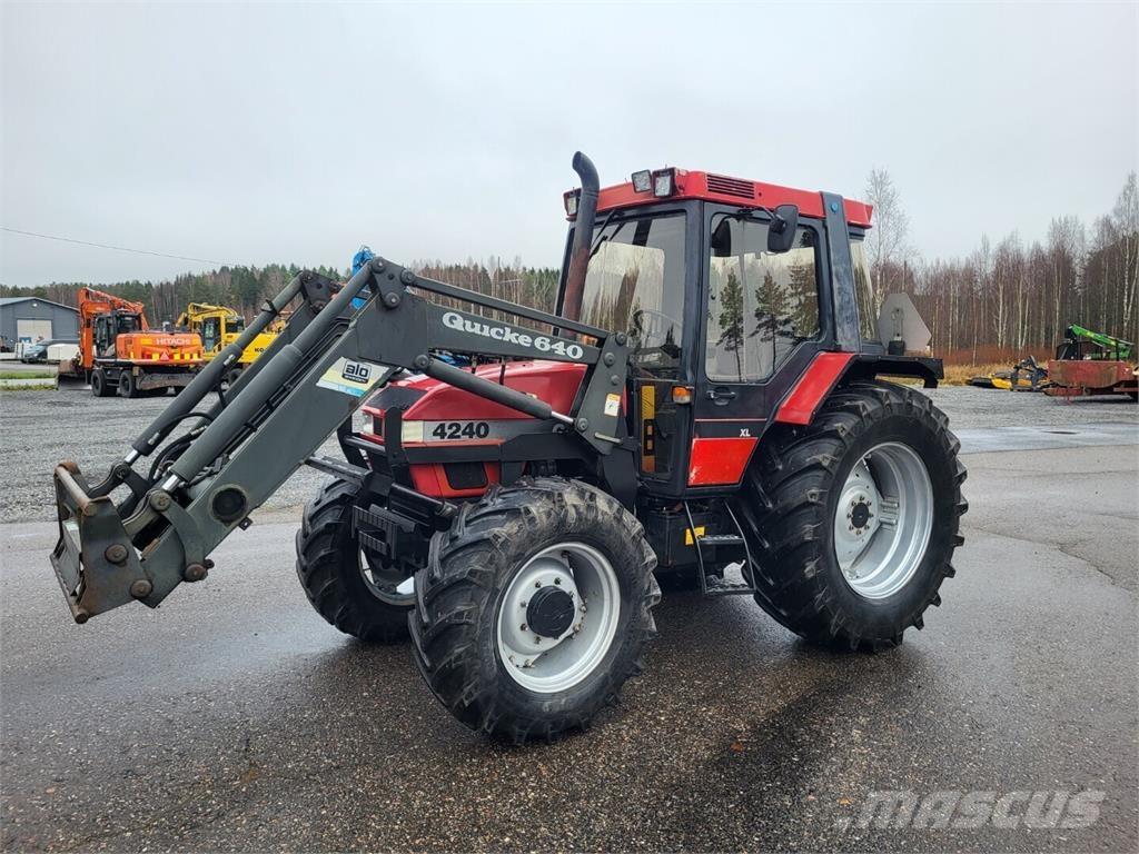 Case IH 4240 XL الجرارات