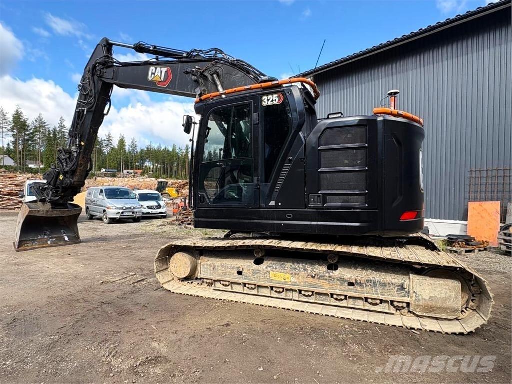 CAT 325 حفارات زحافة