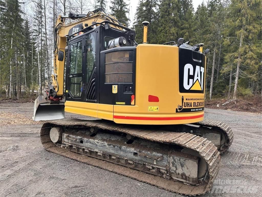 CAT 325F حفارات زحافة