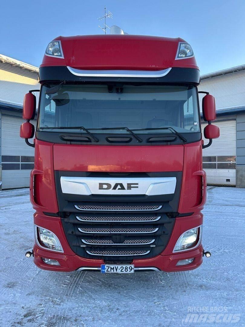 DAF XF 530 6x4 وحدات الجر