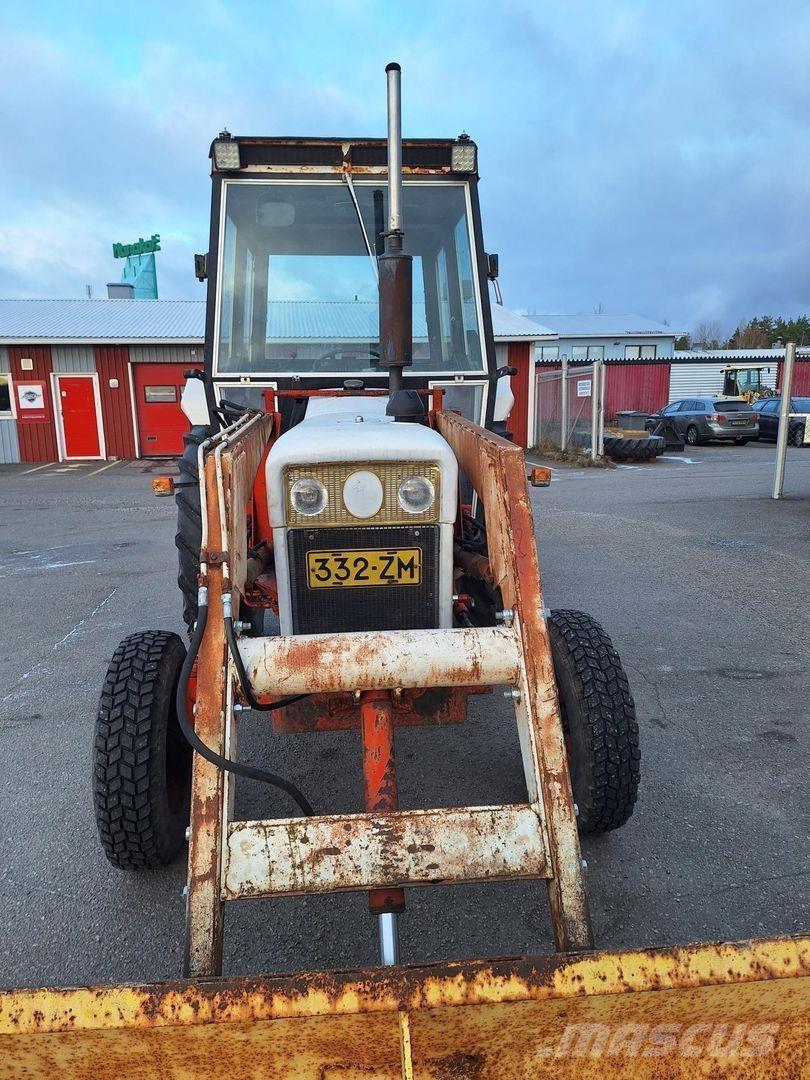 David Brown 990 الجرارات