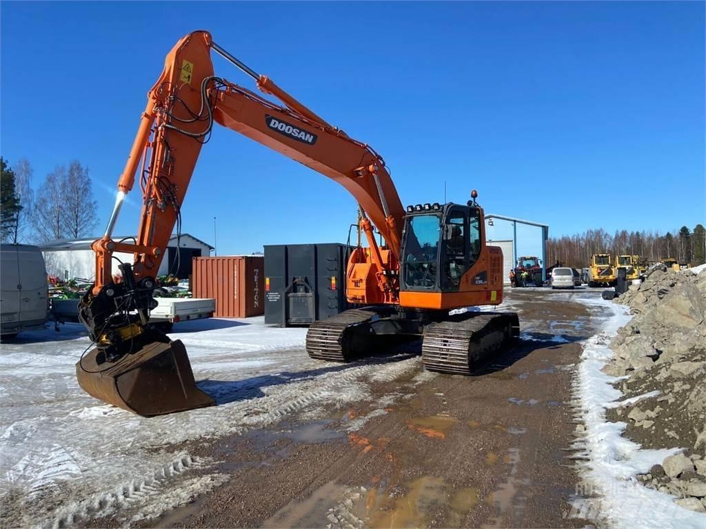 Doosan DX 235 LCR حفارات زحافة