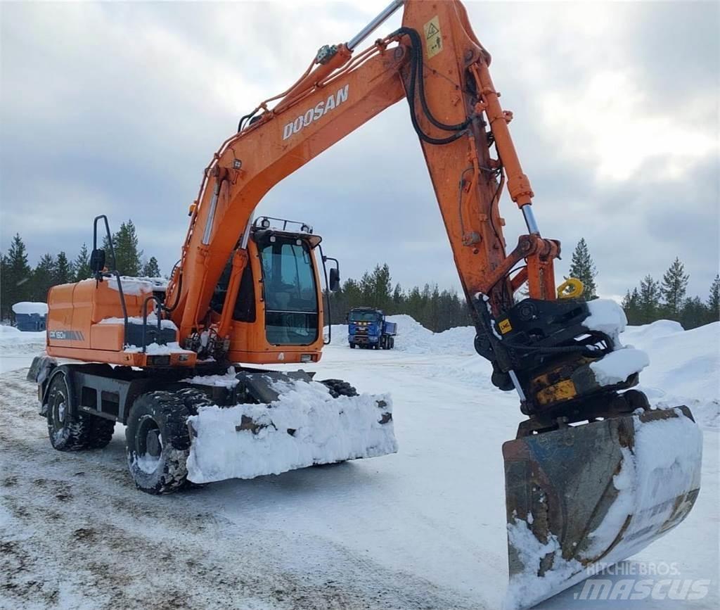 Doosan DX160W حفارات زحافة