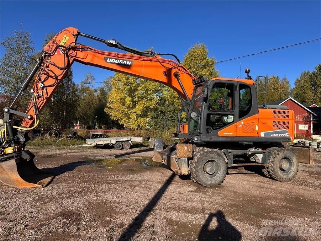 Doosan DX170W-5 حفارات بعجل
