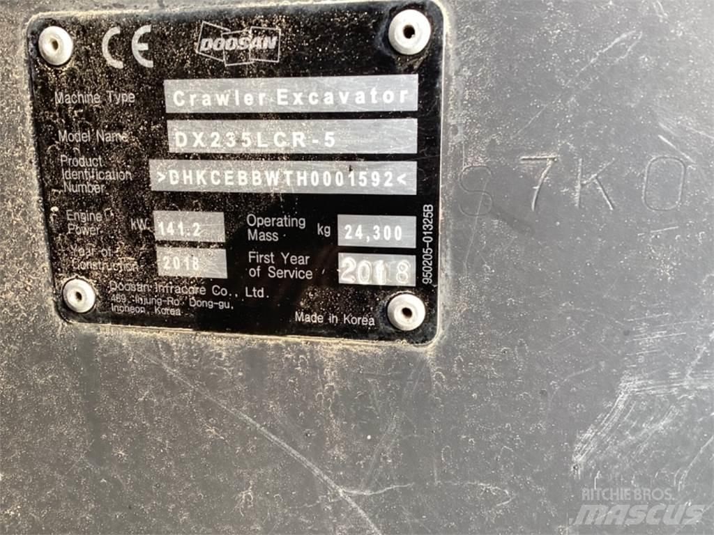 Doosan Dx235 LR 5 حفارات زحافة