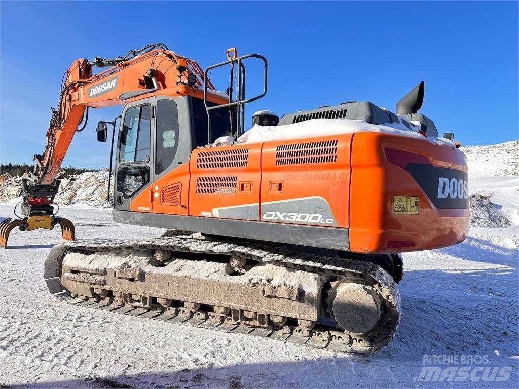 Doosan DX300 LC-5 حفارات زحافة