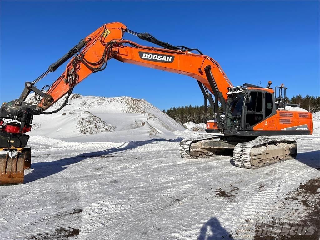 Doosan DX300 LC-5 حفارات زحافة