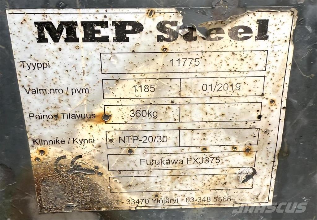 Furukawa 375 FXJ مطارق / كسارات