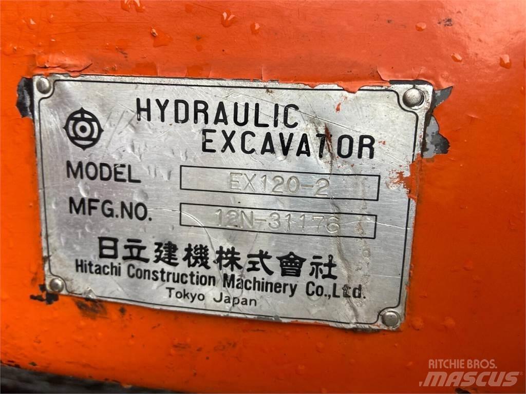 Hitachi Ex 120-2 حفارات زحافة