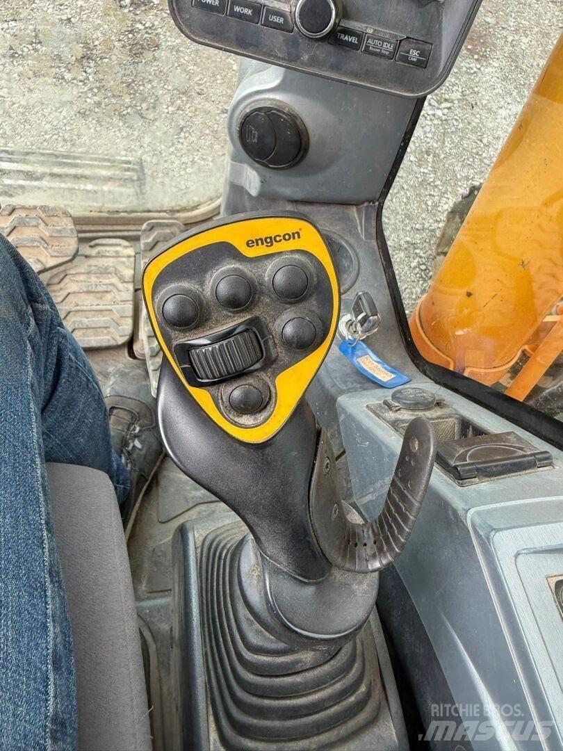 Hyundai 140 LC-9 حفارات زحافة