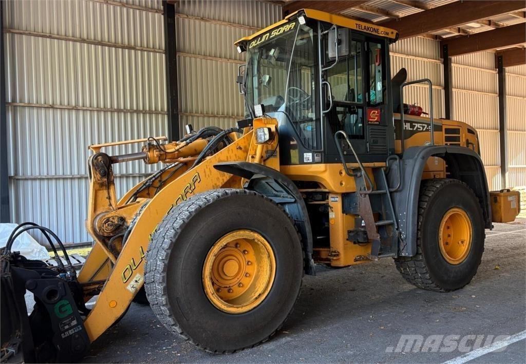 Hyundai HL 757-9 لوادر بعجل