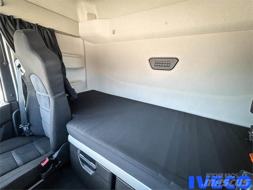 Iveco S-Way شاحنات أخرى