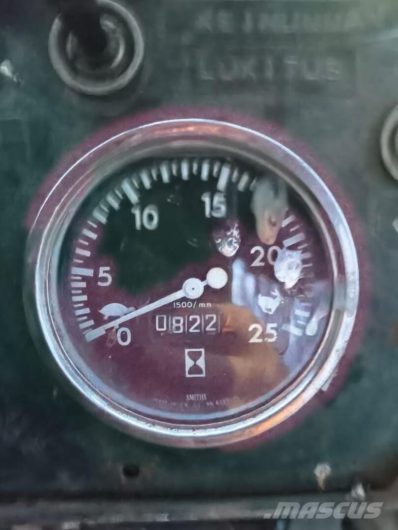 James 92 MPC لوادر ذات جرافات عكسية