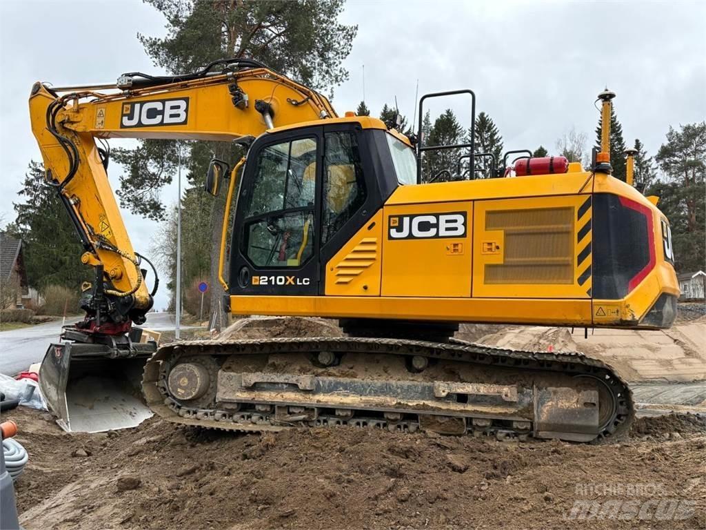 JCB 210 X L 4F حفارات زحافة