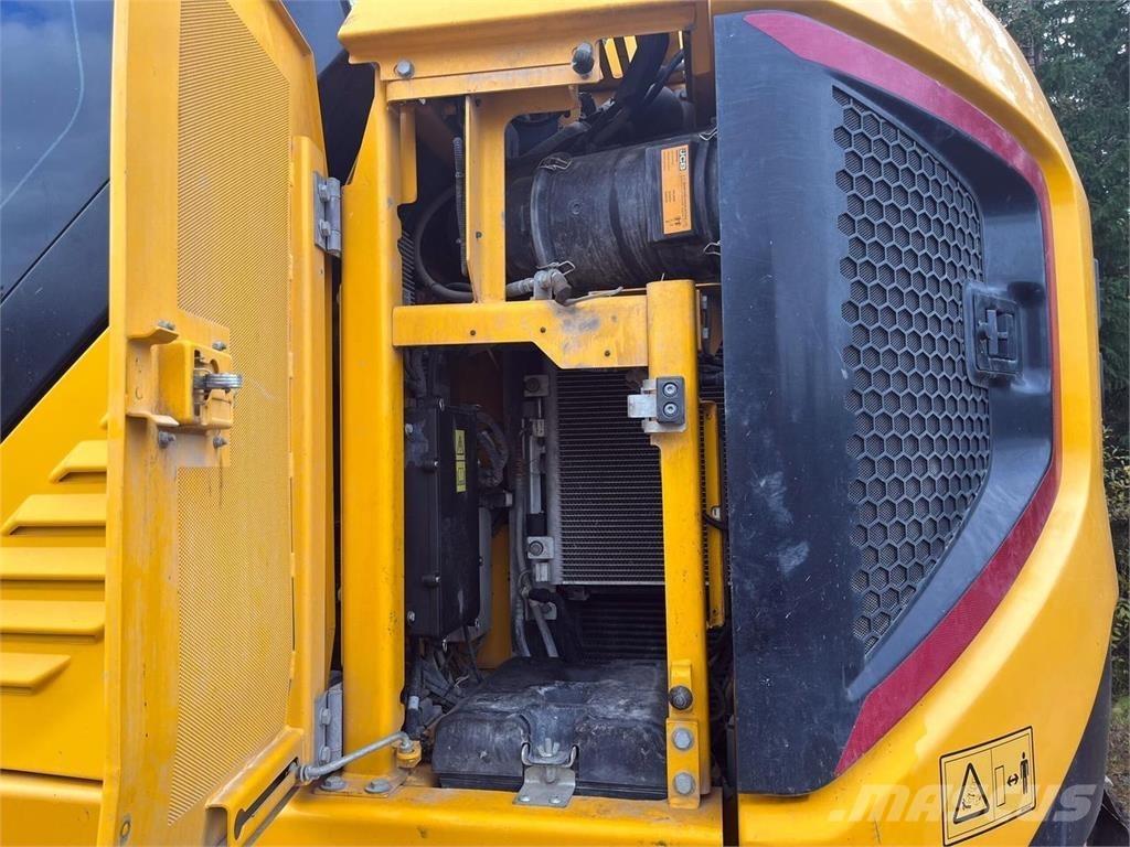 JCB 245XR حفارات زحافة