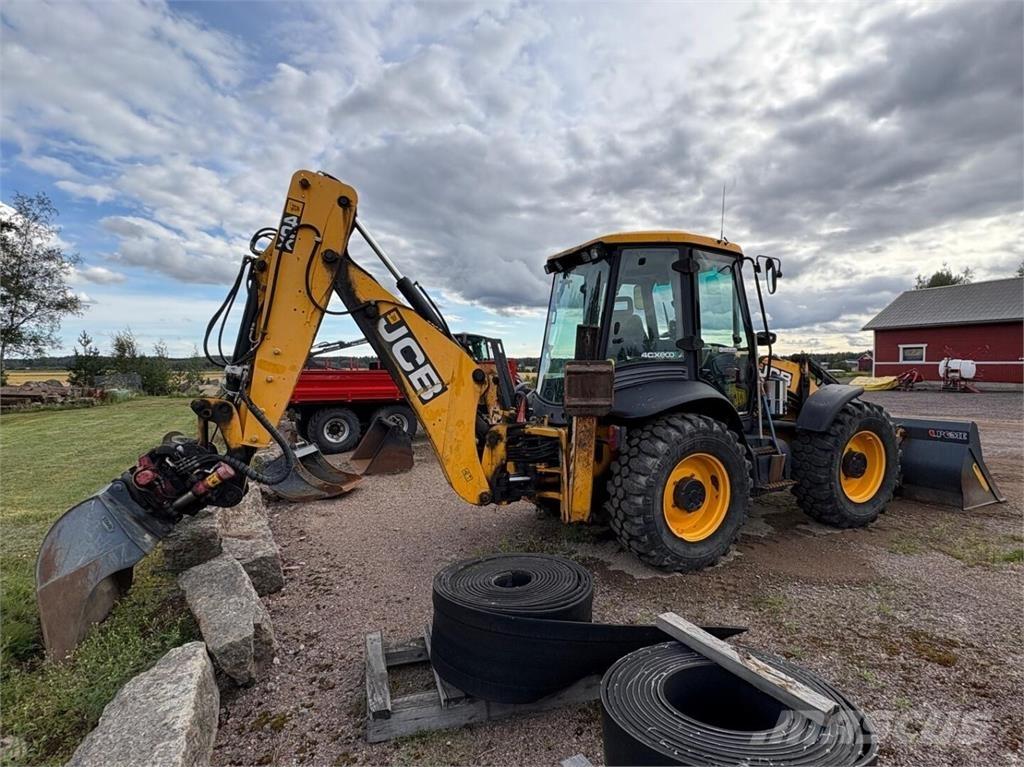 JCB 4 CX لوادر ذات جرافات عكسية