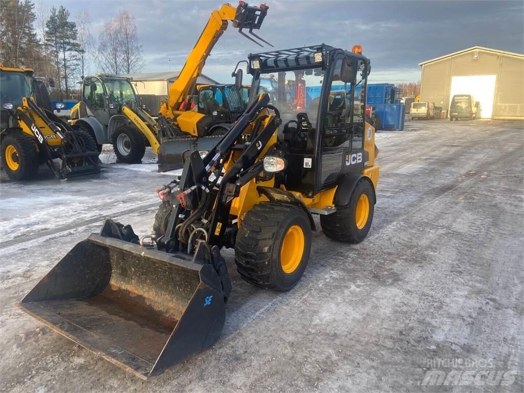 JCB 403 Plus لوادر بعجل