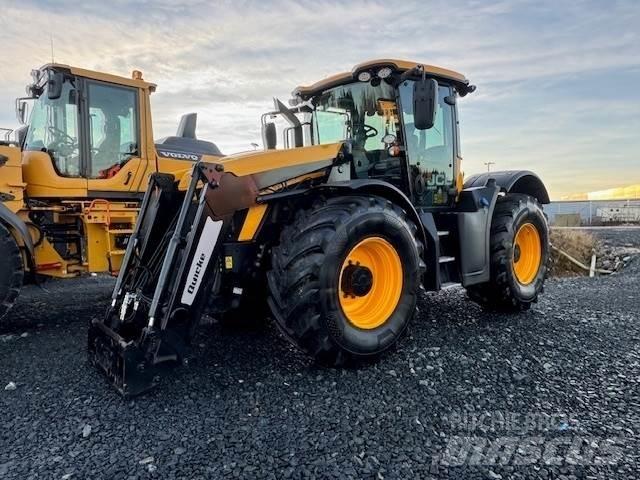 JCB 4220 الجرارات