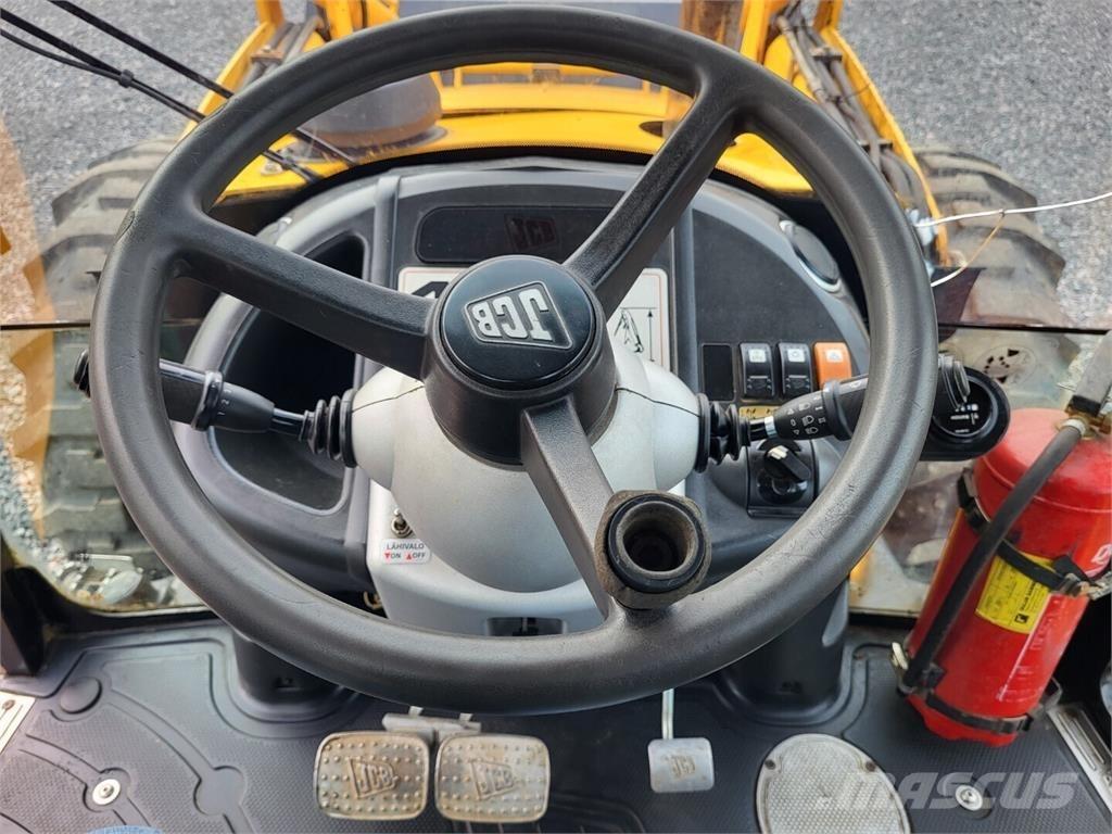 JCB 4CN لوادر ذات جرافات عكسية
