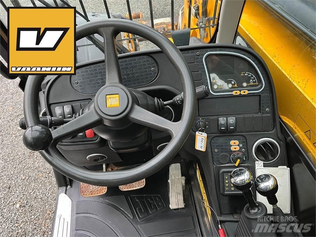 JCB 535-95 مناولات متداخلة