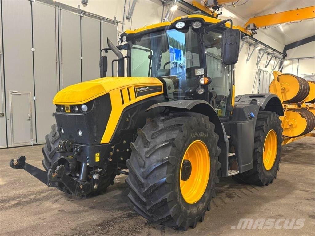 JCB Fastrack 4220 الجرارات