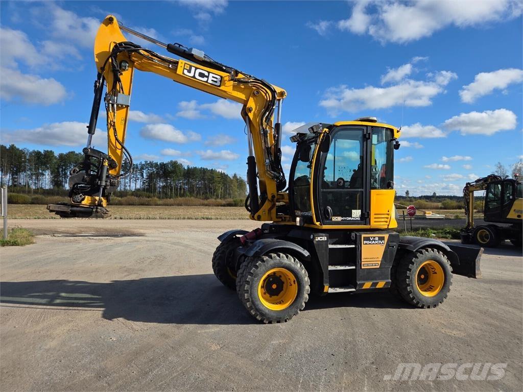 JCB Hydradig 110W حفارات بعجل