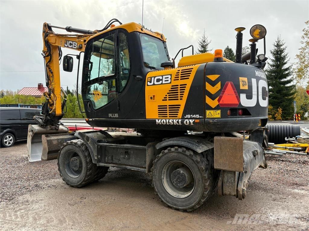 JCB JS 145 W Plus حفارات بعجل