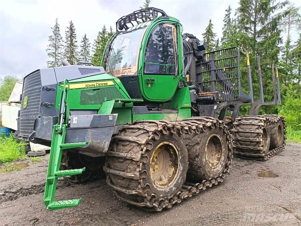 John Deere 1010G شاحنات