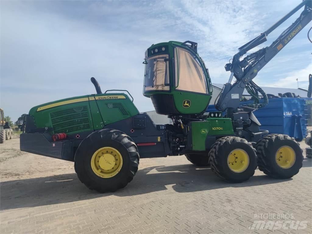 John Deere 1070 G حصادات