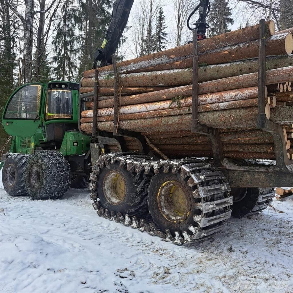 John Deere 1110E شاحنات