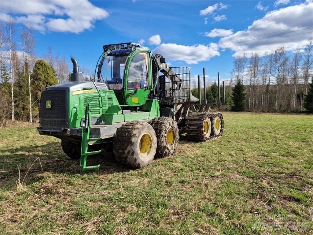 John Deere 1110G شاحنات