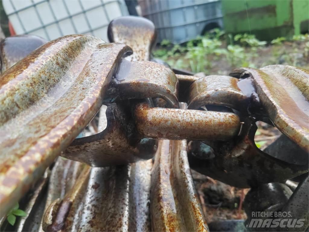 John Deere 1170 E حصادات