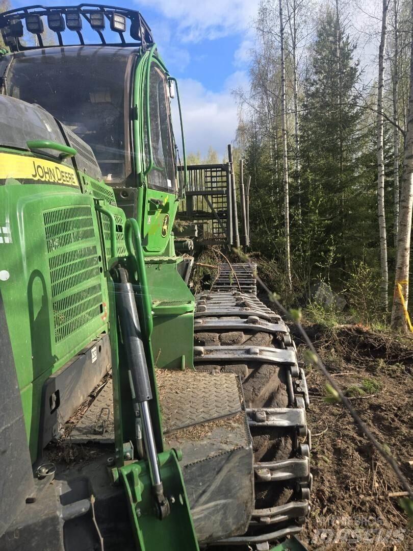 John Deere 1210 G شاحنات