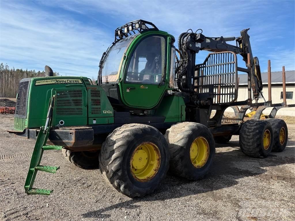 John Deere 1210E شاحنات