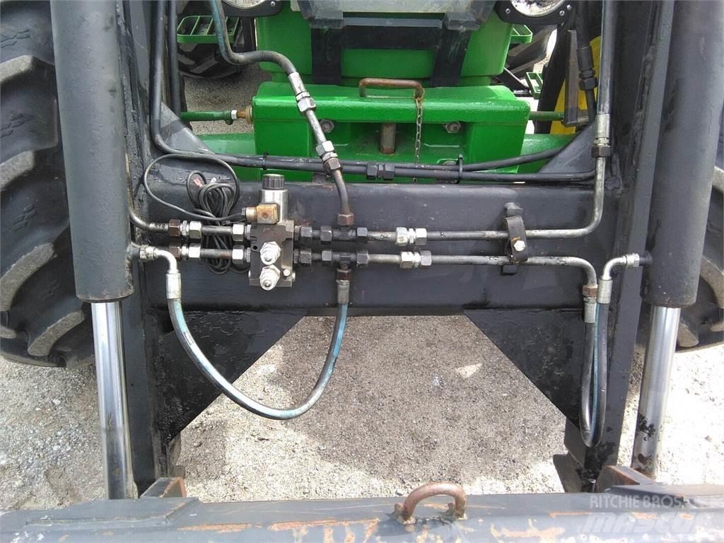 John Deere 2650 الجرارات