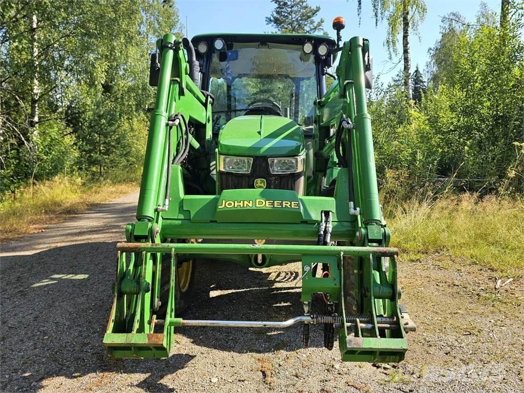 John Deere 5058E الجرارات