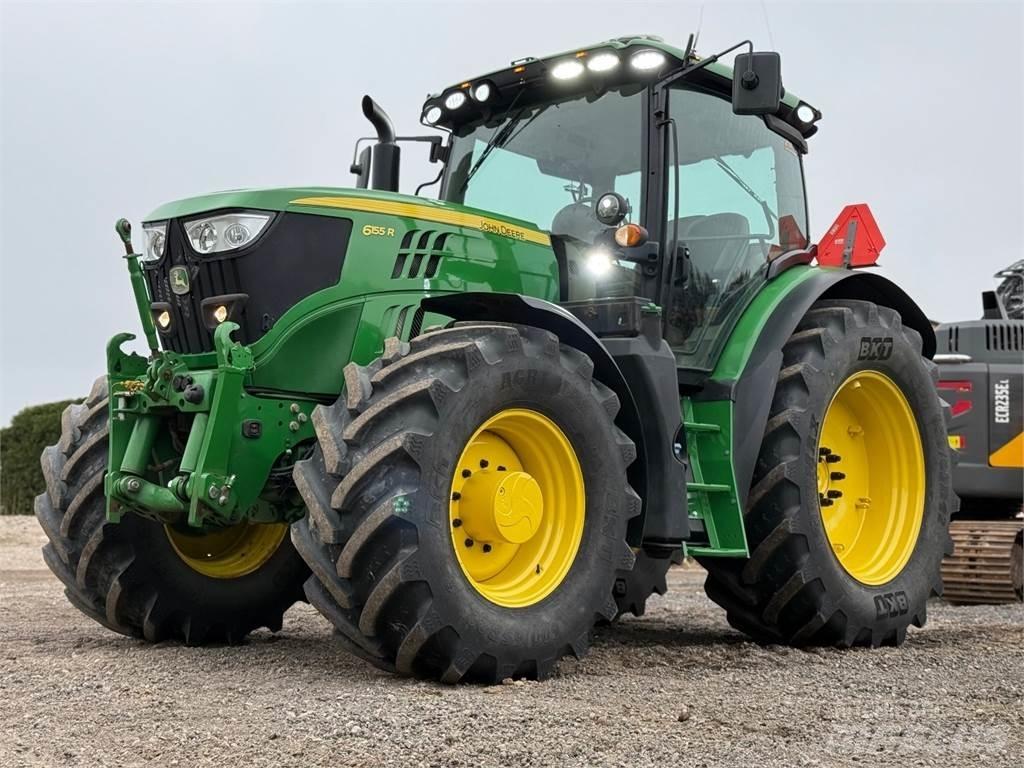 John Deere 6155R الجرارات