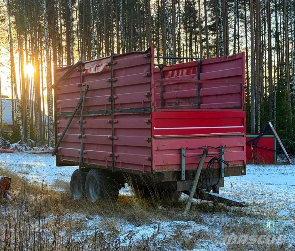 Junkkari 160 مقطورات قلابة