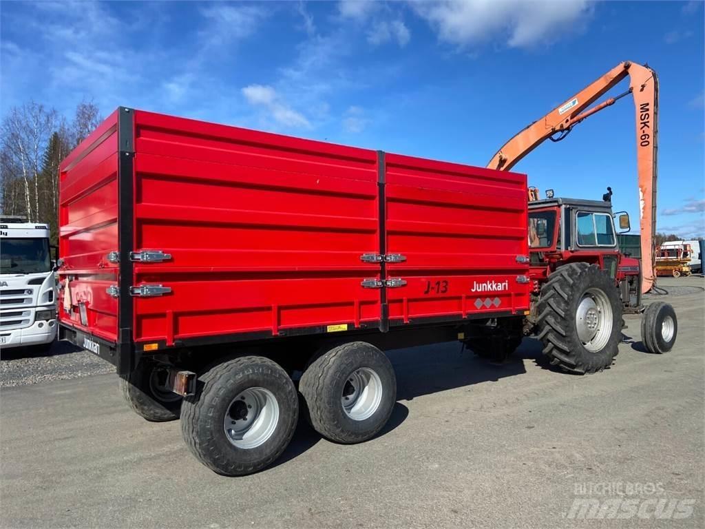 Junkkari J13 JL مقطورات قلابة