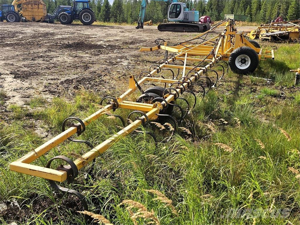  Kääntäjä أخرى