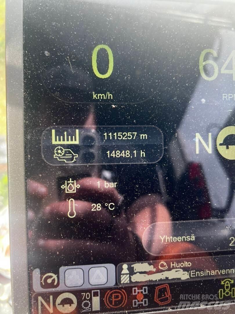 Komatsu 901 XC حصادات
