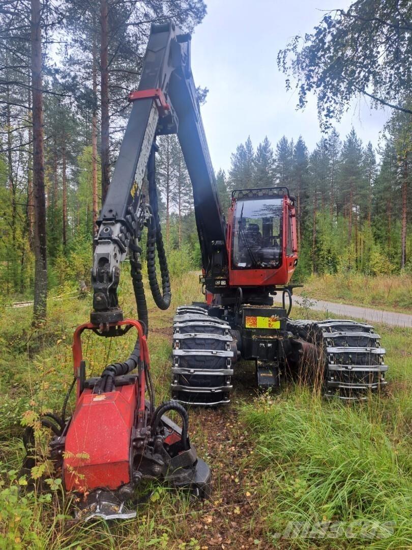 Komatsu 931 xc حصادات