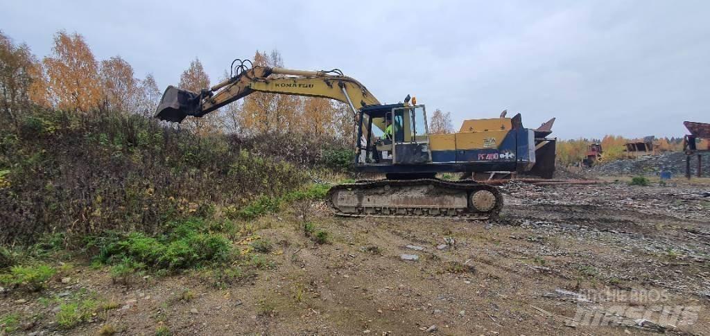 Komatsu PC300-3 حفارات زحافة