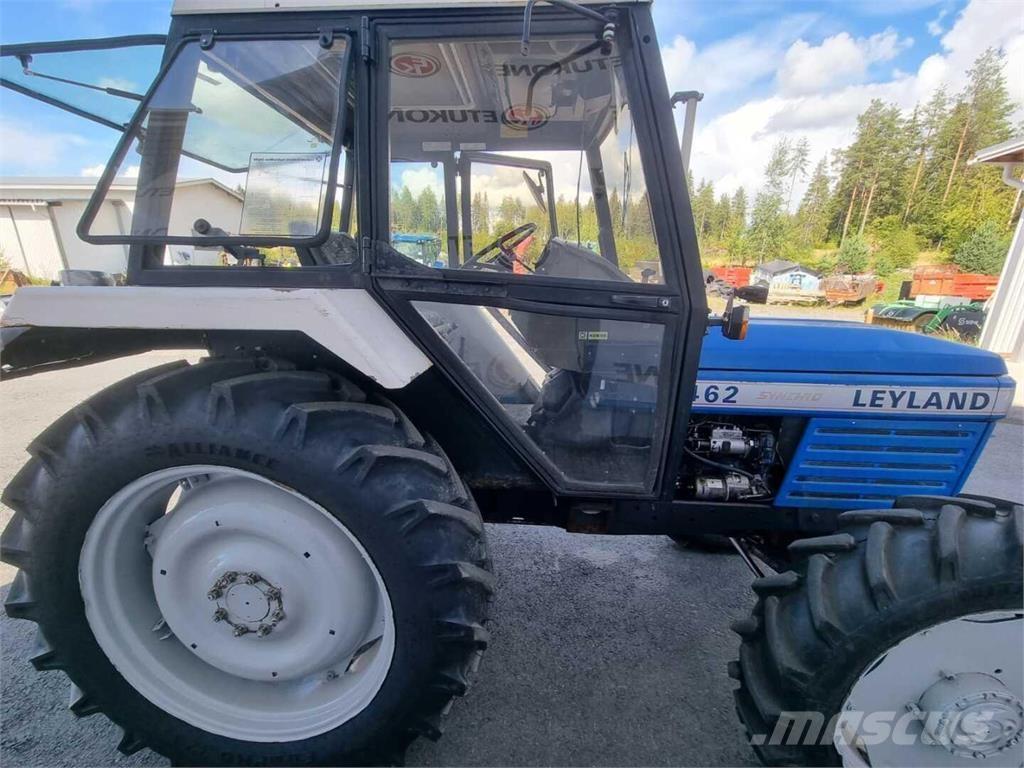 Leyland 462 الجرارات