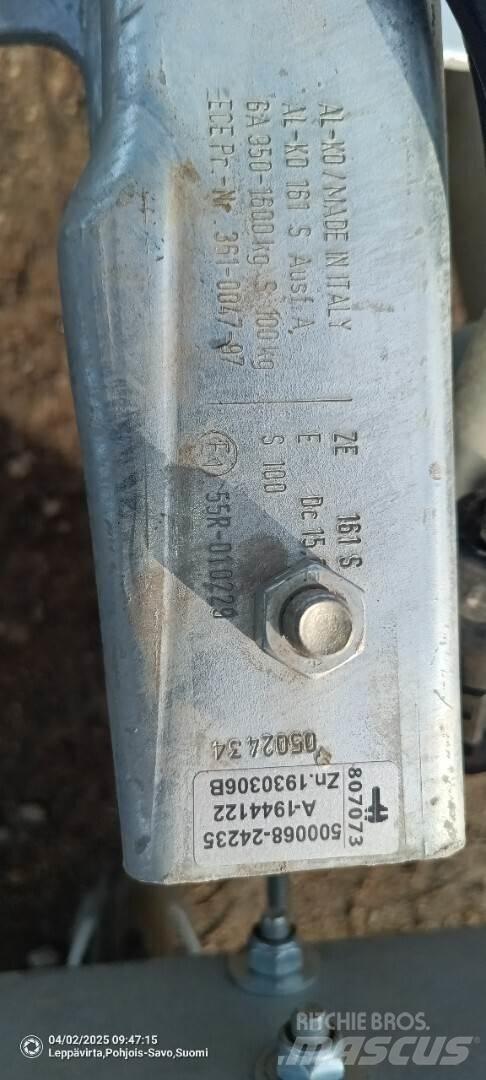 Majava Lj 1350 مقطورات خفيفة